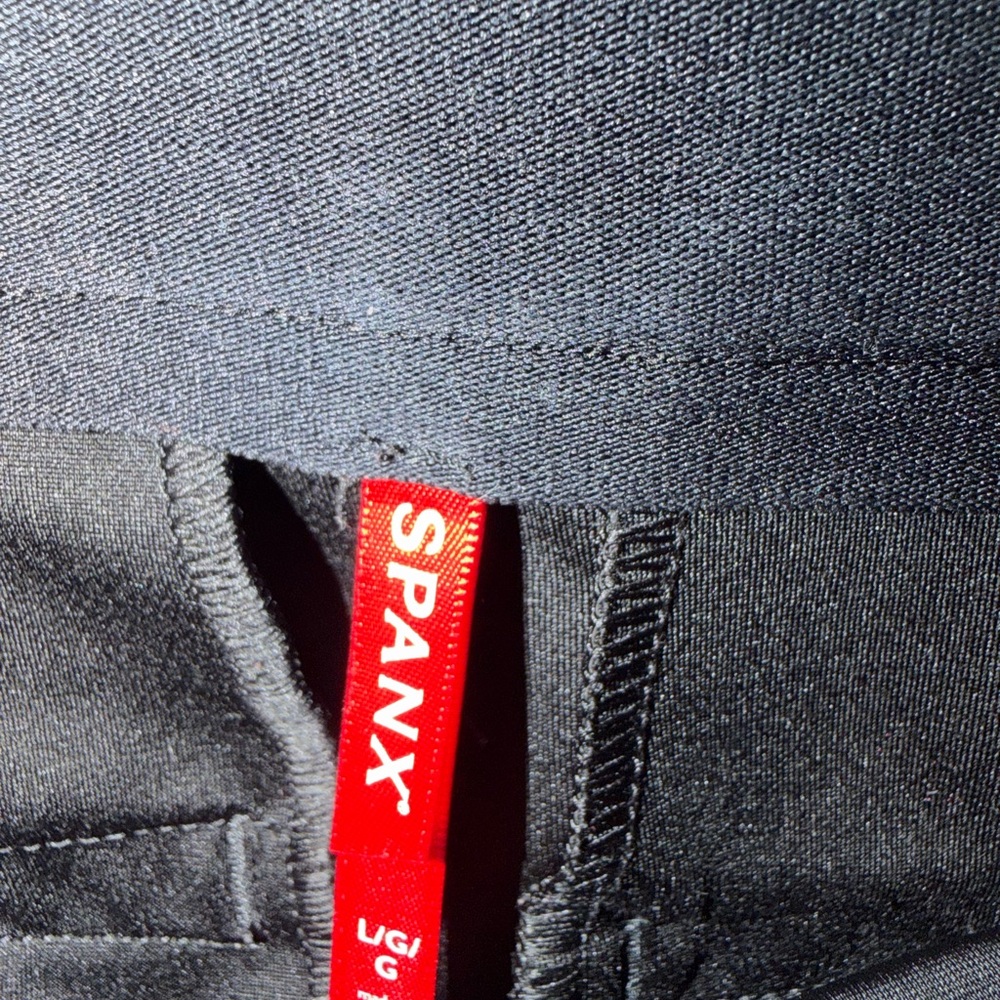 Spanx Leather Like Flare Pants Luxe Black Pull On Women’s Sz L - Picture 7 of 16